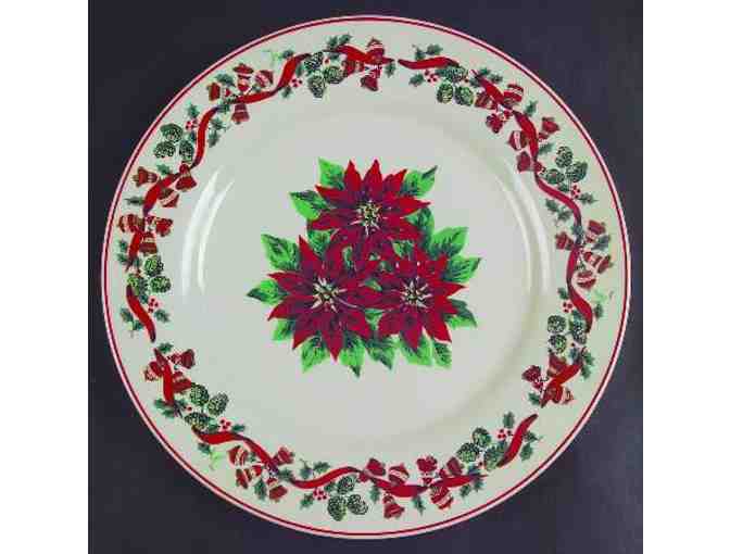 Lorraine's Classic Christmas Dinerware