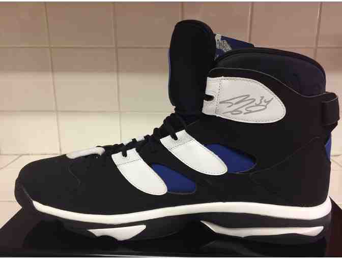 SIGNED SHAQUILLE O'NEAL REEBOK CLASSIC INSTAPUMP SNEAKER! SIGNED AT 2015 ALL STAR GAME!!