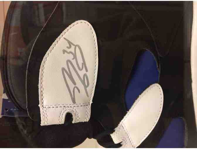 SIGNED SHAQUILLE O'NEAL REEBOK CLASSIC INSTAPUMP SNEAKER! SIGNED AT 2015 ALL STAR GAME!!