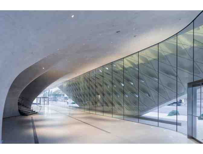 4 VIP Passes For The Broad Museum