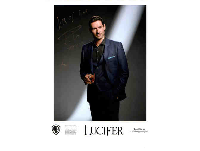 Lucifer Table Read Script+ Script Binder+ 8x10 Headshot Autographed by Tom Ellis