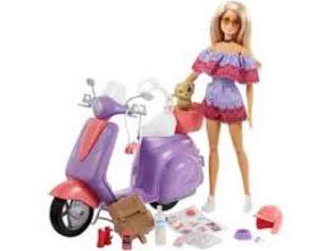 Passport Barbie Scooter & Passport Clothing Set