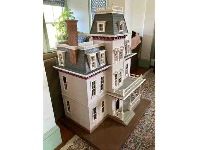 Dollhouse Extraordinaire!
