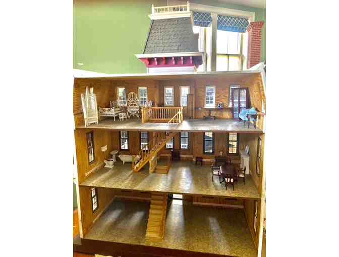 Dollhouse Extraordinaire!