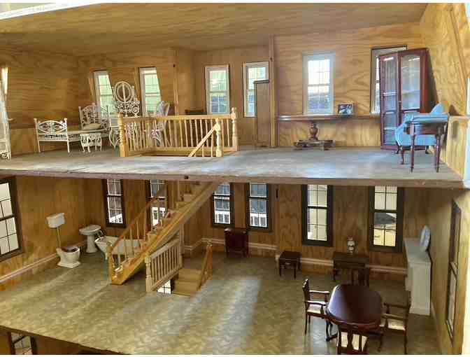 Dollhouse Extraordinaire!