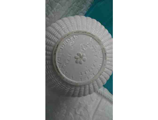 George Davis White Ceramic Nantucket Apple Basket