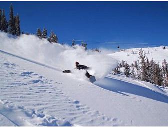 Mammoth Condo, 3 Night Stay at The Village Lodge