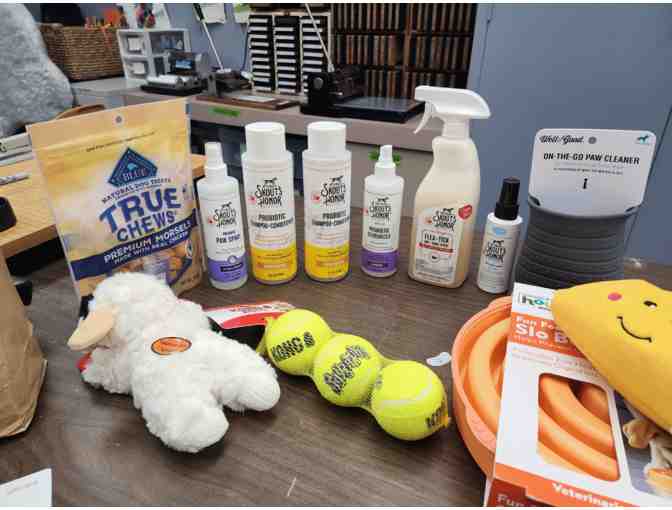 Tail Waggin Tote by Ms. Rogers Class