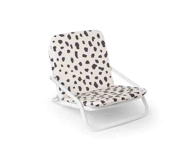 LOCAL BEACH CHEETAH UMBRELLA and SET OF 2 CHEETAH BEACH CHAIRS VALUE