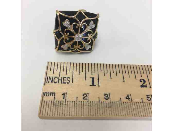 Onyx Medallion Ring, Size 10