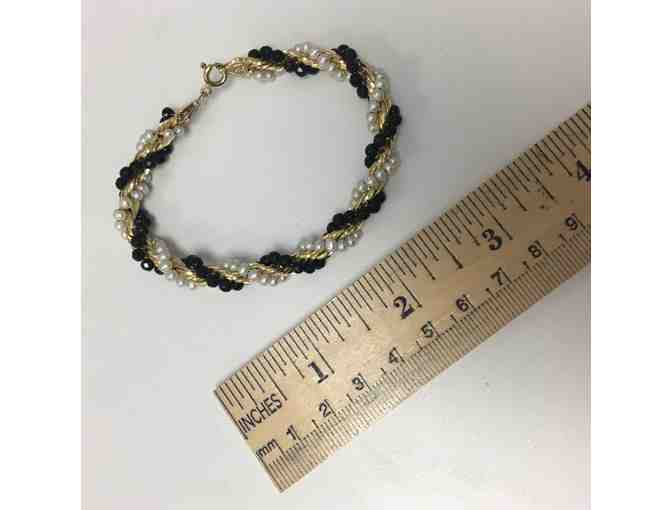 Onyx & Pearl Twisted Bracelet