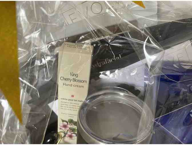 Evolve Skin Spa Basket! - Photo 4