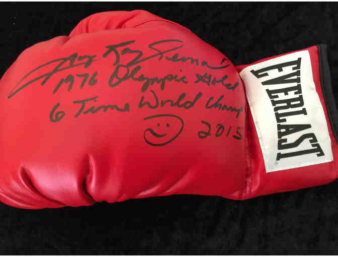 Sugar Ray Leonard Autographed Boxing Glove - Photo 1