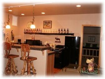 One-Week Stay at the 'Man Cave': White Mountain Paradise in Ari