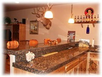 One-Week Stay at the 'Man Cave': White Mountain Paradise in Ari