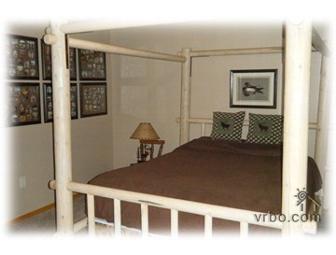 One-Week Stay at the 'Man Cave': White Mountain Paradise in Ari