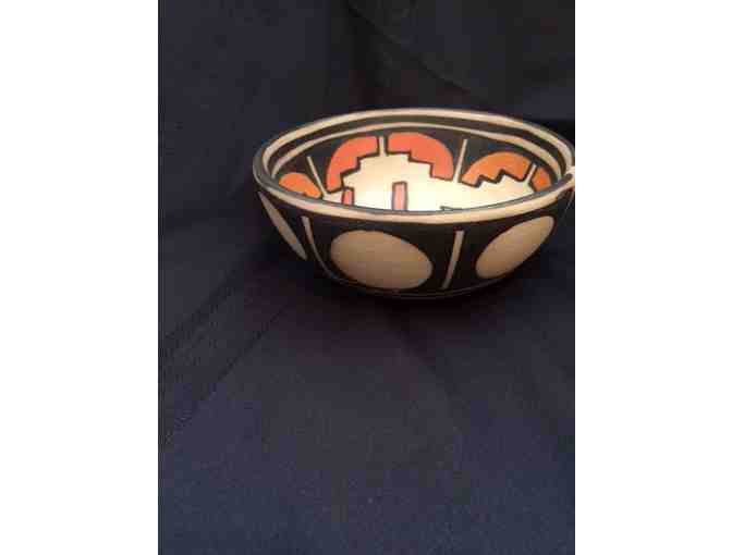 Kewa Dough Bowl Pottery With Bird Design