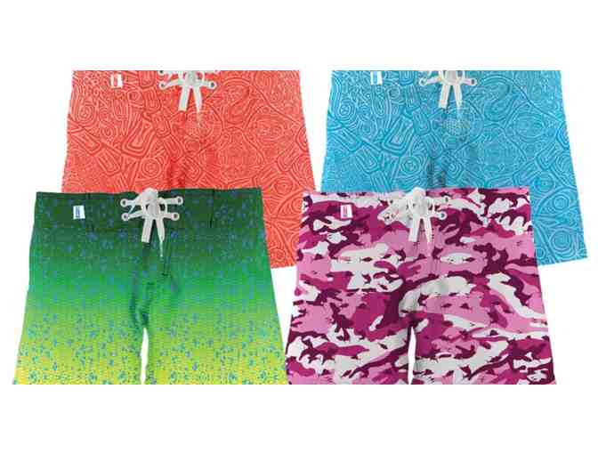 New Opening Bid! Pelagic Women's Fish Camo Shorts - size 4/6