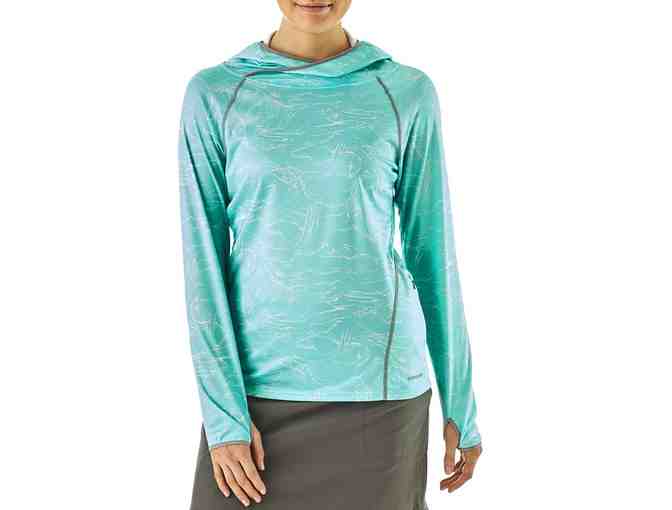 Patagonia Women's Sunshade Hoodie - Size XL in Bend Blue