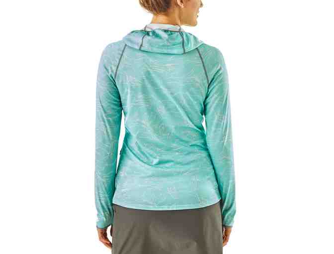 Patagonia Women's Sunshade Hoodie - Size XL in Bend Blue