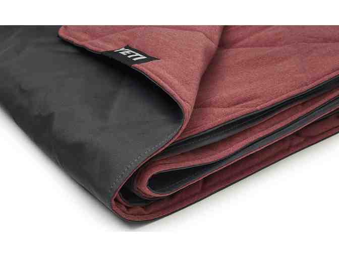YETI Lowlands Blanket