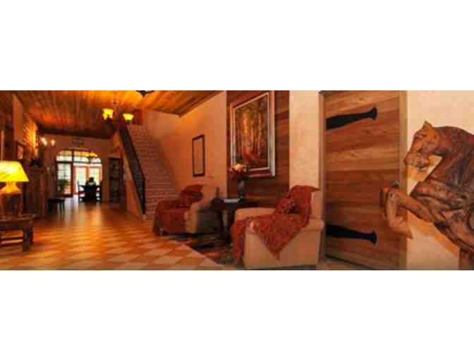 Up to 3 rooms for 7 nights of accommodation at Los Establos Boutique Inn in Panama