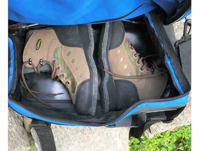 Cabela's Felt Soled Size 7 Wading Boots and Royal Blue Gear Bag