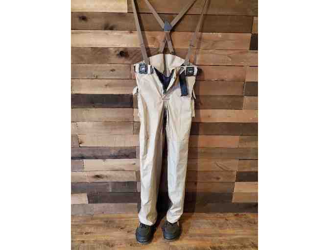 Almost NEW - Cabelas Deluxe DRY-PLUS Mens Waist High Waders with Wader Boots!
