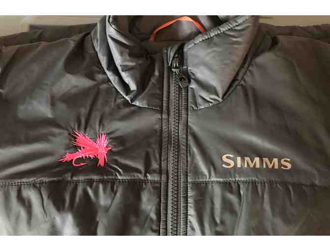 Simms Women's Midstream Insulated Jacket in Raven with CfR Pink Fly - size X-Small