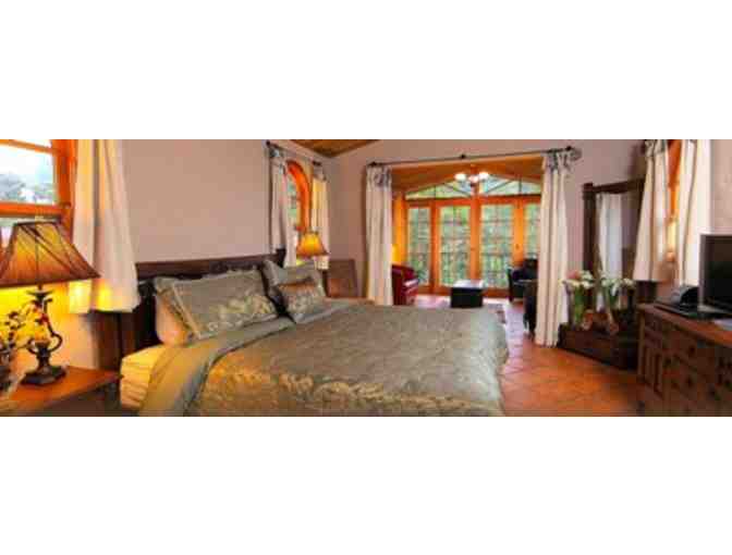 Los Establos Boutique Inn in Panama - 7 nights up to 3 Rooms