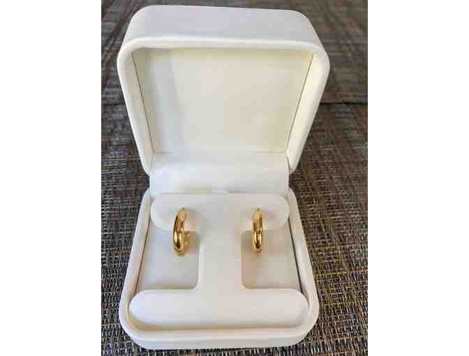 18K Yellow Gold Tubular Hoop Earrings by Designer, Unoaerre