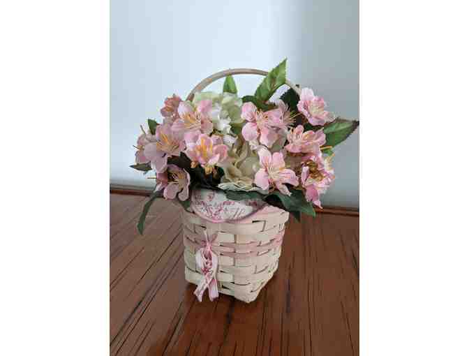 Longaberger Pink Ribbon Basket - Photo 1