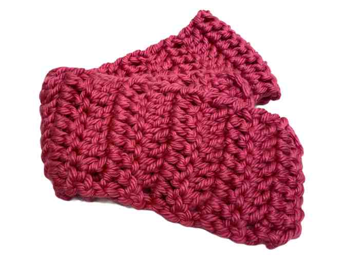 Pink Chunky-Knit Scarf