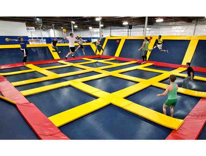 4 Jump Passes to Sky High Sports