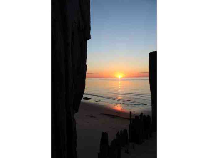 Nostalgic Sweet 2-Night Stay at Windrush Cottage, Smith Beach