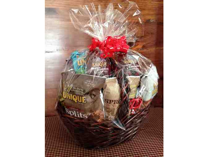 Large Gift Basket from Unique Pretzels