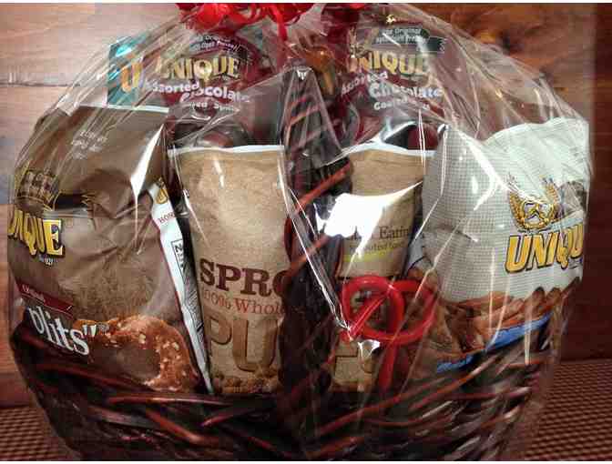 Large Gift Basket from Unique Pretzels