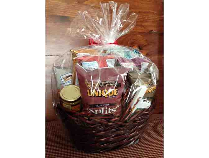 Large Gift Basket from Unique Pretzels