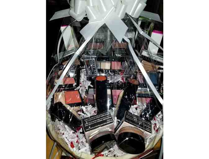 Mary Kay Full Color Basket