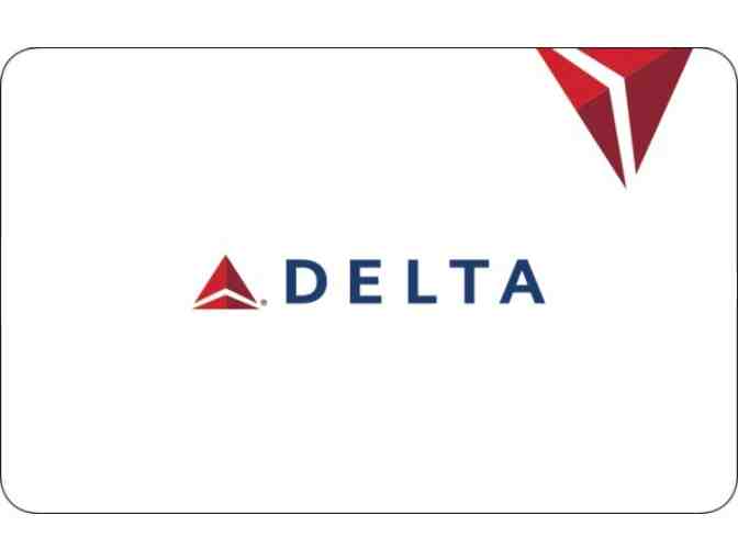 Summer Swag Travel Package + $50 Delta Air Lines Gift Card