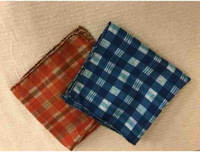 2 Reversible Pocket Squares