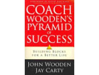 COACH JOHN R. WOODEN PHOTO AND BOOK