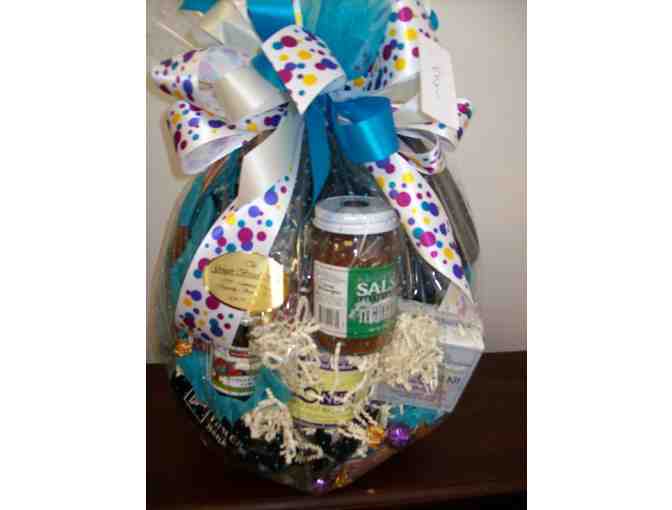 Mens Golf Basket by the Gingerbread House