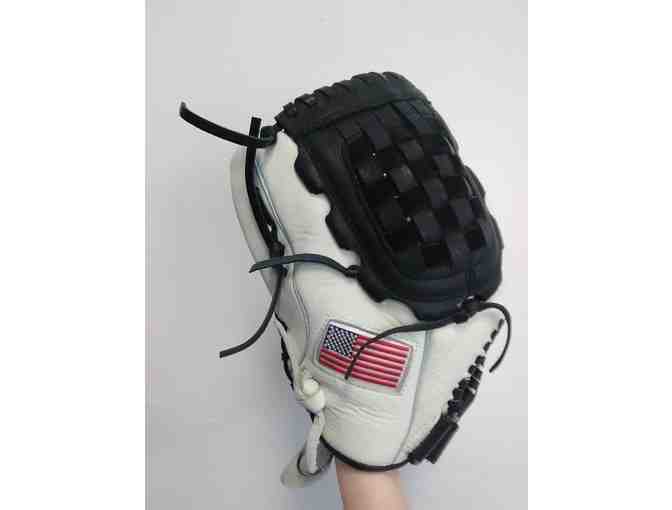 Left-Handed Baseball Glove