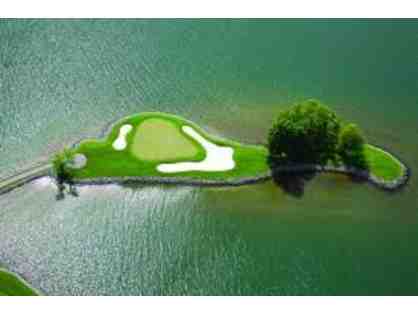 Golf at The Water's Edge