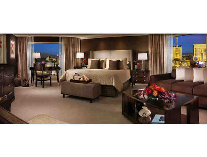 Bellagio Salone Suite - Romantic Package: Two Night Stay