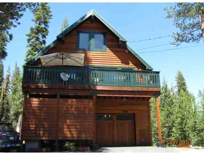 Vacation at a Northern Sierra Mountain Vacation Home !