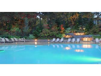 Hotel Bellevue - Weekend Overnight Getaway for 2 in a Deluxe Guest Room