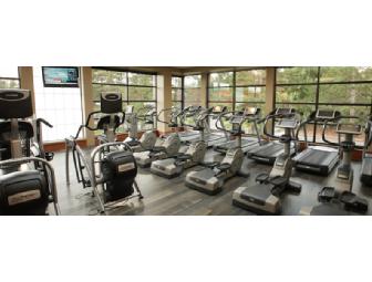 Hotel Bellevue - Weekend Overnight Getaway for 2 in a Deluxe Guest Room