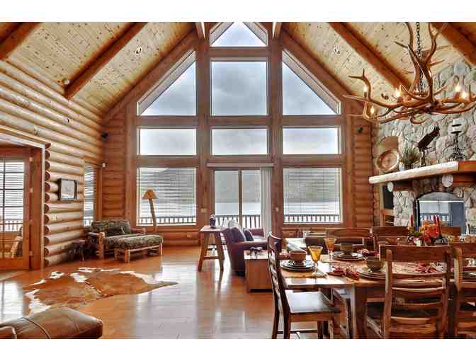 Grand Lake lodging in style! 3 night stay - Winter Rental With Snowmobiling for 4